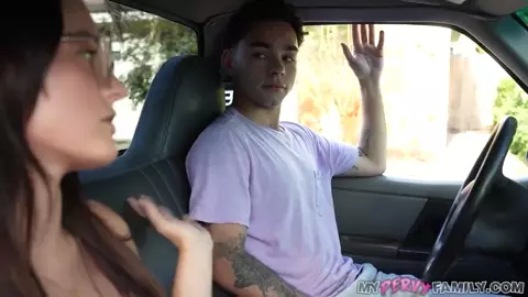 Kloe Love - ...But It's So Big!