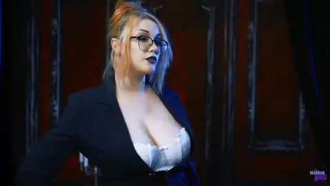 Vernonica At Night – Daddy's Favorite Vampire