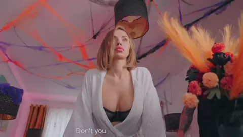 Mom Halloween Freeze