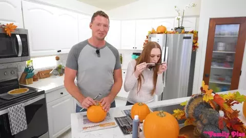 Harley Love - How To Eat Halloween Pie - S1:E10