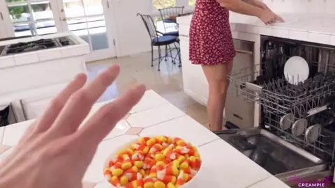 Sophia Locke - Stepmoms Candy Gets Her A Creampie - S8:E2