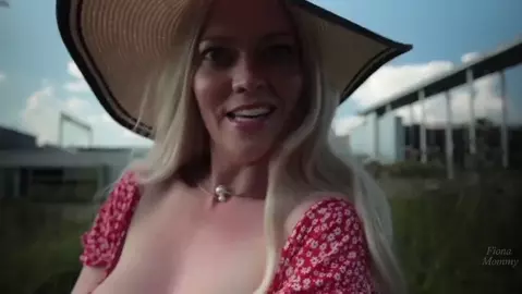 FionaMommy - Mommy’s Summer Secret