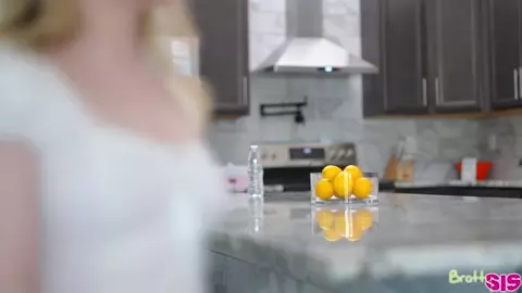 Haley Spades - Stepsisters New Dick Muzzle - S39:E1