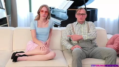 Maya Sinn - Getting My Clueless Stepbros Attention - S30:E8