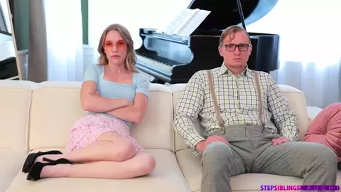 Maya Sinn - Getting My Clueless Stepbros Attention - S30:E8