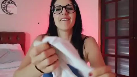 Loreena Fox - Mom Smelly Ass Fuck