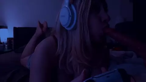 Lalunalewd - Gamer Mom Plays With Your Joystick