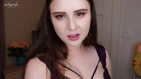 Darlingjosefin – step-Sister Wants Money