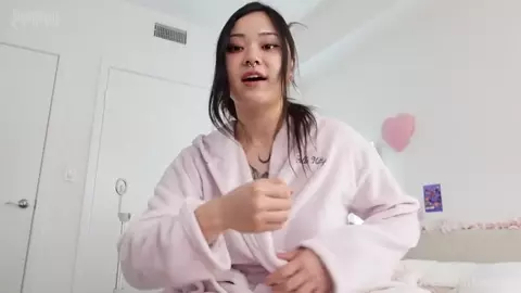 Ur2dwaifu – Step-Mommy Helps You Cum