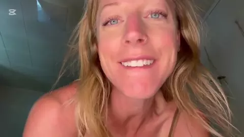 JodisLips - M O M fulfilling my spitting fantasies