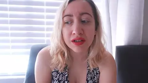 Lalunalewd - Mommy Has a Crush On You