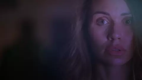 Mom Sound in The Shadow