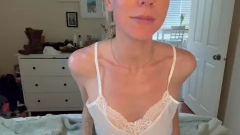 JodisLips - Mommy shows you how to fuck