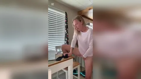 JodisLips - M finds your mum porn and her dirty pantyhose