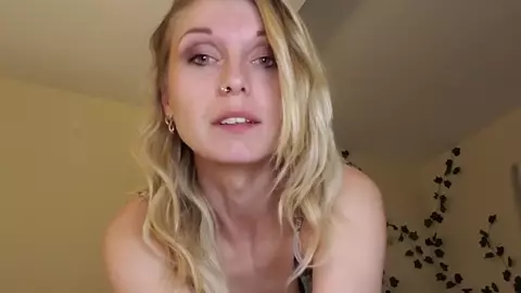 Lexi Snow - Mommy Shrinks Laundry Butler