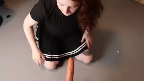 ThatTrixieGirl - Mother Obliviously Cleans