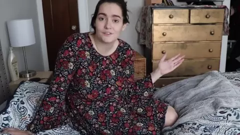 Gigi Manor - Kind Mother Grounds You And Ruins Orgasm