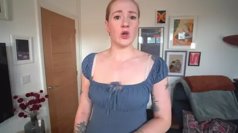 FionaDagger - Step-Mom Gets Rid Of Your Embarrassing Boner