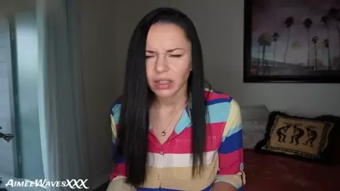 AimeeWavesXXX – Obsessed with Mommy’s Ass