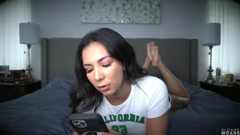 Sloansmoans – Brother Takes My Nudes