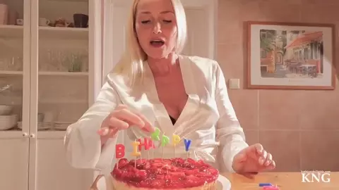 Kathia Nobili – MOTHERS BIRTHDAY surprise went WRONG