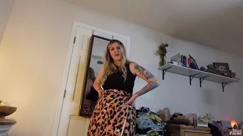 Kelly Payne – Mom is Amazed by sons big dick