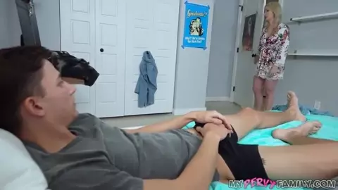 Sydney Paige – Chronic Masturbator – MyPervyFamily