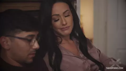 Jennifer White – Watching Porn with Jennifer – MissaX