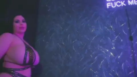 Korina Kova – The Lapdance Experience