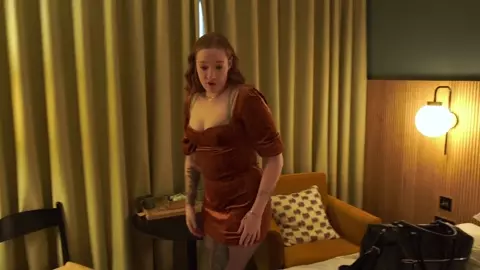 Fiona Dagger – Sharing A Hotel With Sis