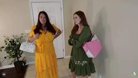 Kelly Payne, Annabelle Rogers – A Slutty Mothers Day Creampies from Sons