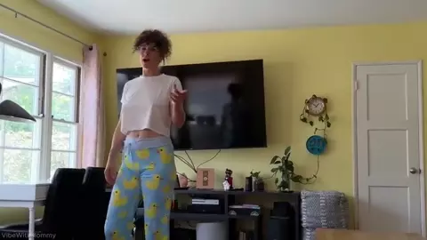 VibeWithMommy – Mom Shows Off How Nasty She Can Be In Front of Your Friend