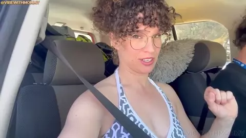 Vibewithmommy – Mom’s Anal Cum Pushing Into The Gape Outdoors