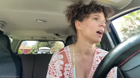 VibeWithMommy – Mom Gets Rear Ended With No Insurance