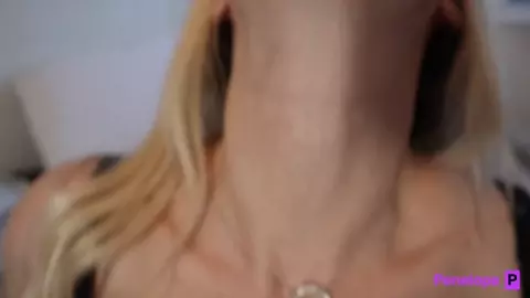 Penny Loren – Mom’s Sweaty scent Makes you Fuck her