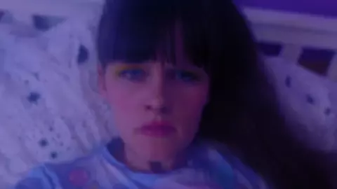 Sydney Harwin – Spoilt
