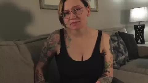 Bettie Bondage – Mom is a Cocksucking Stripper