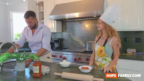 Amber Stark – Pizza With Uncles Big Pepperoni – OopsFamily