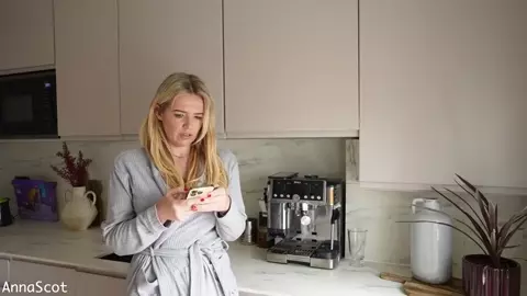 Anna Scot - StepMommy wants a Toyboy
