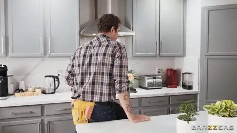 Bored Housewife And The Handymen