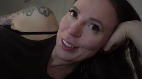 Yogabella – Mommy and Daddy talk about Daughter