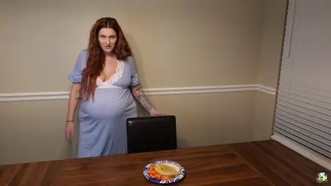 Kelly Payne – Son Adopts Mother and becomes DADDY