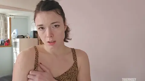 Tigger Rosey – Step-Mom Comforts You Virtual Sex