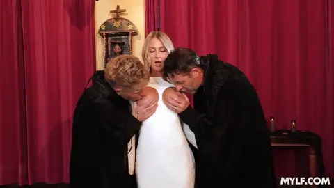 Andi Avalon – The Only Way to Help Your Stepmom’s Ghost Cross Over Is to Make Her Cum!